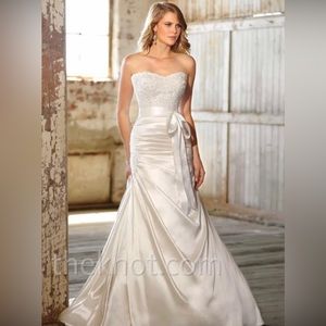 Essence of Australia wedding gown